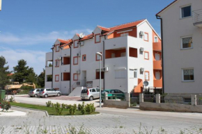 Apartments with a parking space Vodice - 6183